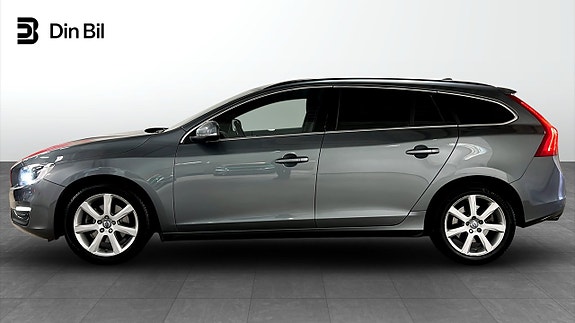Volvo V60 2 of 20
