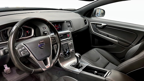 Volvo V60 7 of 20