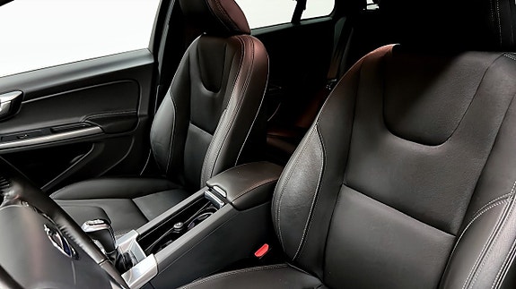 Volvo V60 8 of 20