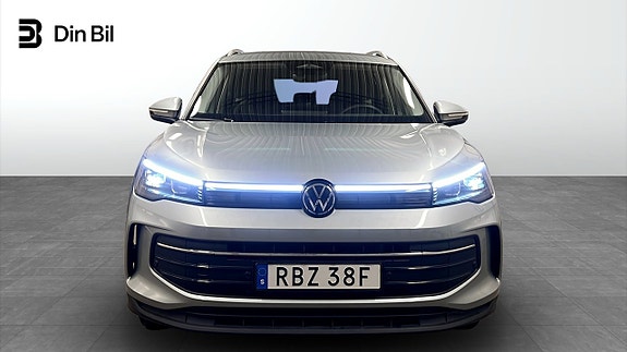 Volkswagen Tiguan 4 of 21