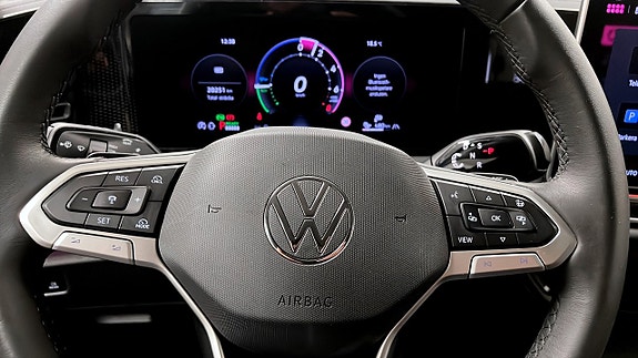 Volkswagen Tiguan 18 of 21