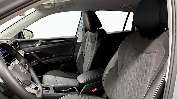 Volkswagen Tiguan 8 of 21