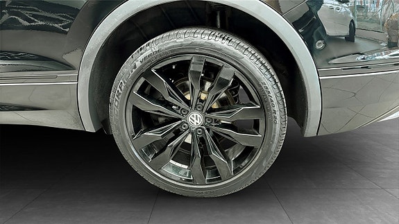 Volkswagen Tiguan Allspace 6 of 13