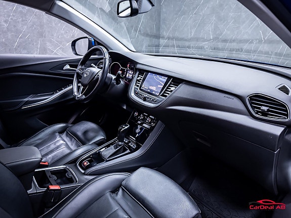 Opel Grandland X 14 of 30