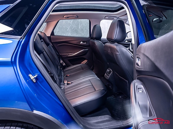 Opel Grandland X 16 of 30