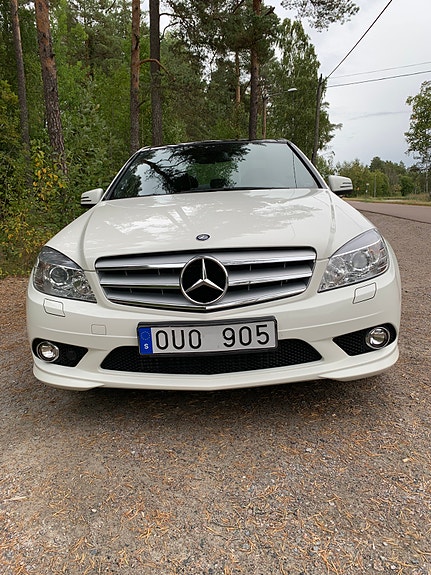 Mercedes-Benz C180 12 of 14
