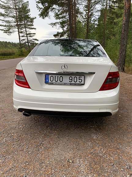 Mercedes-Benz C180 5 of 14