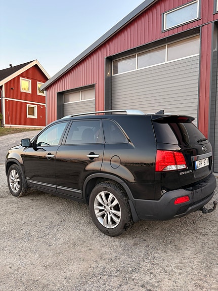 Kia Sorento 4 of 18