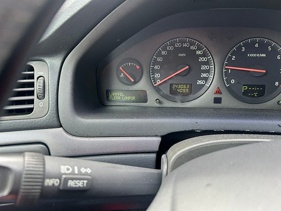 Volvo S80 6 of 14