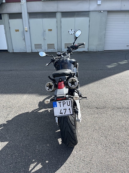 Yamaha MT-03 3 of 4