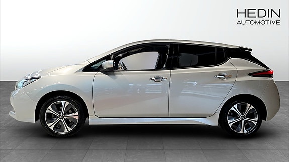 Nissan Leaf 6 of 13
