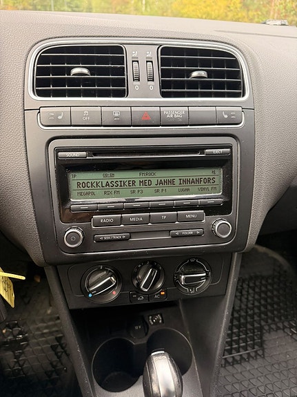 Volkswagen Polo 13 of 22