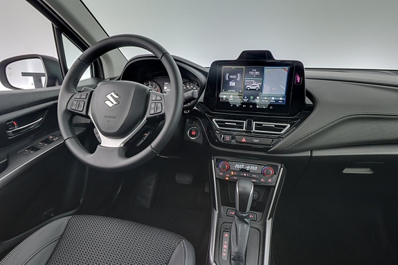 Suzuki S-Cross 21 of 30