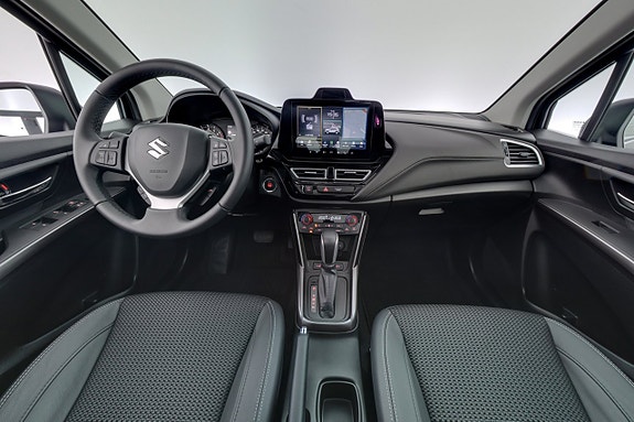 Suzuki S-Cross 14 of 30