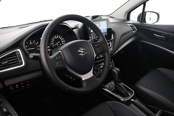 Suzuki S-Cross 15 of 30