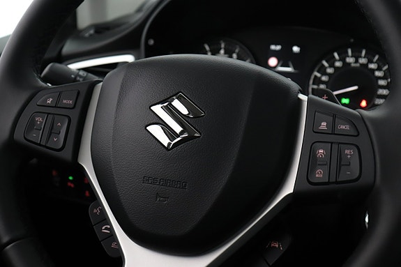 Suzuki S-Cross 22 of 30
