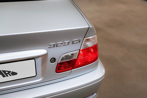 BMW 323Ci 11 of 24