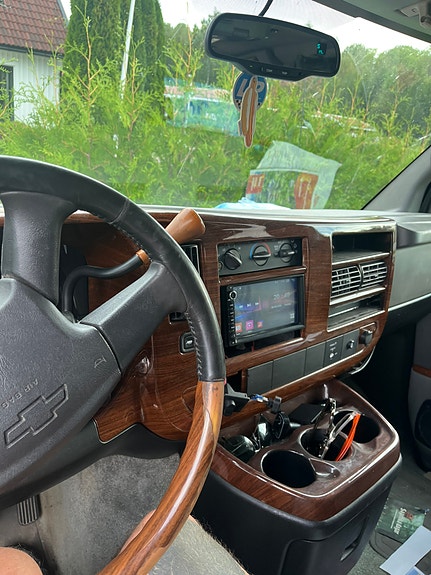 Chevrolet Express 4 of 4