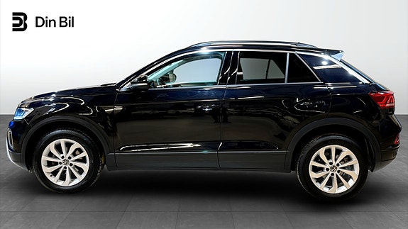 Volkswagen T-Roc 2 of 19