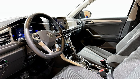 Volkswagen T-Roc 7 of 19