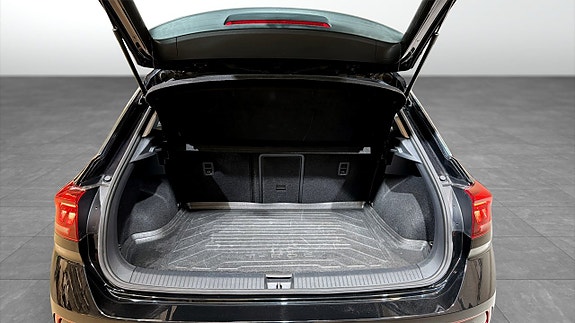 Volkswagen T-Roc 12 of 19