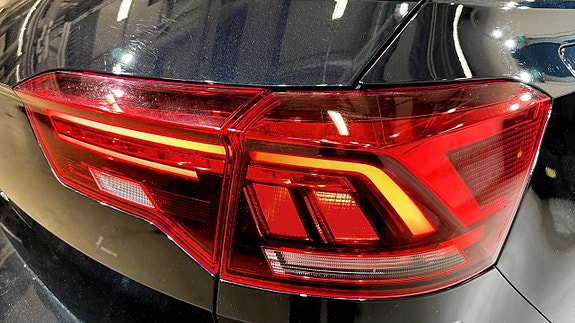 Volkswagen T-Roc 13 of 19