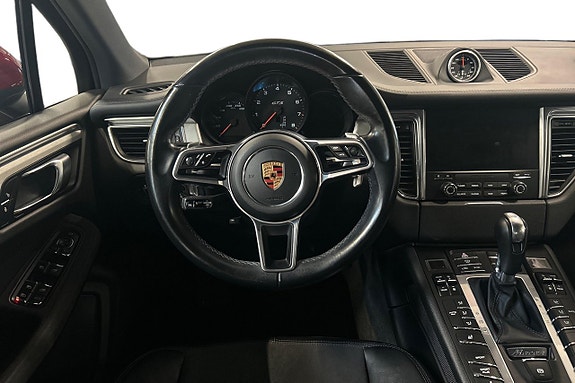 Porsche Macan GTS 16 of 29