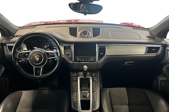 Porsche Macan GTS 12 of 29