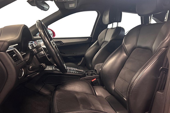 Porsche Macan GTS 13 of 29