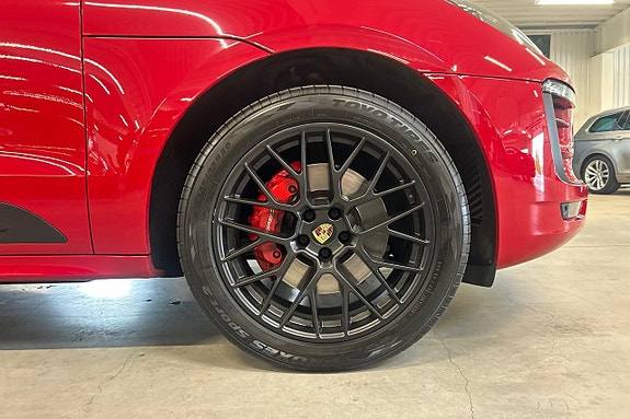 Porsche Macan GTS 11 of 29