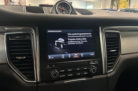 Porsche Macan GTS 20 of 29