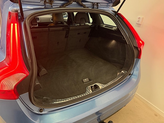Volvo V60 16 of 16