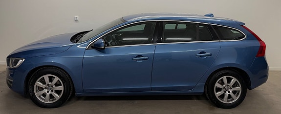Volvo V60 3 of 16