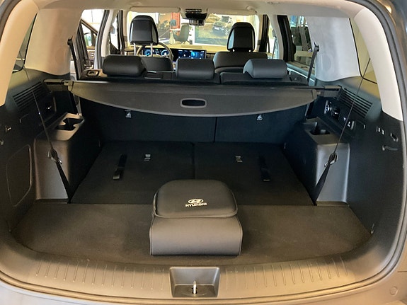 Hyundai Santa Fe 17 of 20