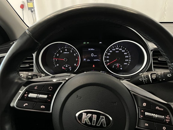 Kia Ceed 14 of 19