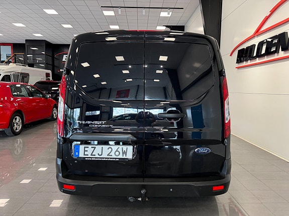 Ford Transit Connect 9 of 11