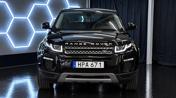 Land Rover Range Rover Evoque 2 of 18