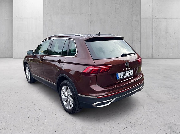 Volkswagen Tiguan 3 of 16