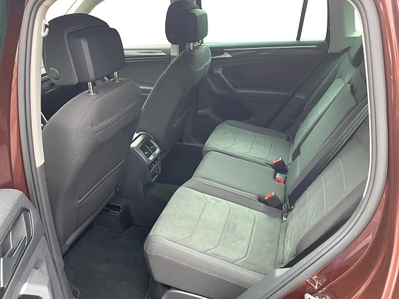 Volkswagen Tiguan 12 of 16