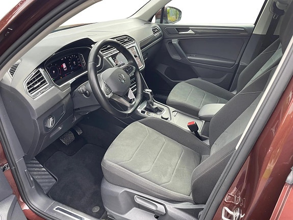 Volkswagen Tiguan 10 of 16