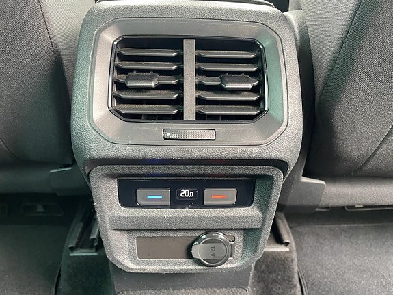 Volkswagen Tiguan 16 of 16