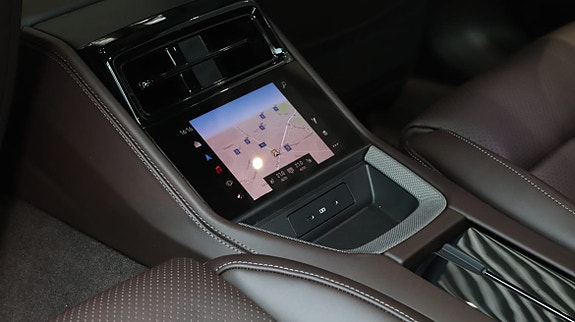 Porsche Panamera 4S 10 of 12