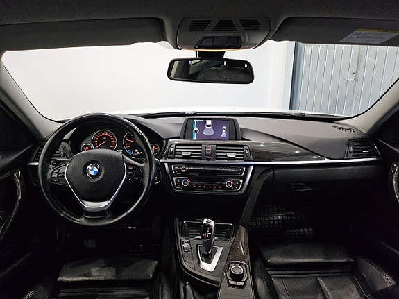 BMW 320d 14 of 27