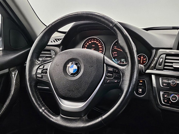 BMW 320d 15 of 27