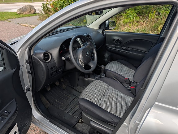 Nissan Micra 9 of 13