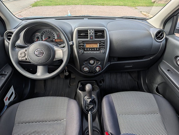 Nissan Micra 10 of 13