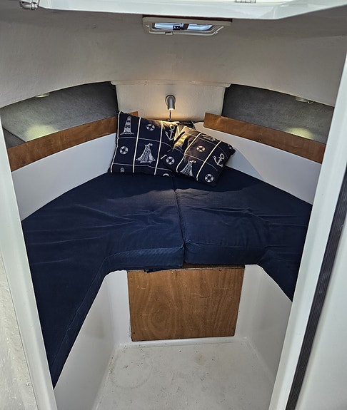Beneteau Antares 550 Calanque + Yamaha F80 + Trailer 80km/h bromsad 6 of 8