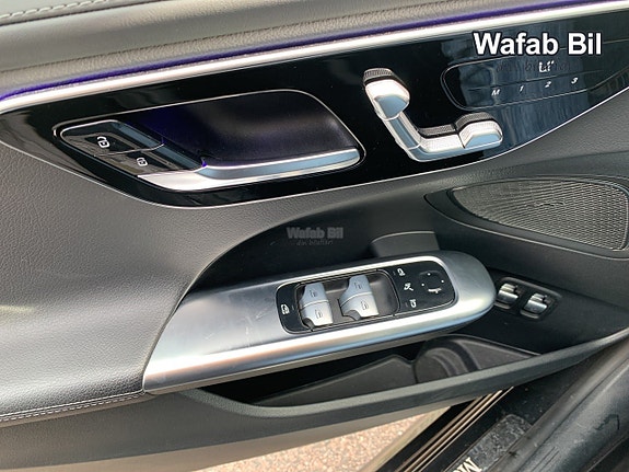 Mercedes-Benz C300 19 of 24