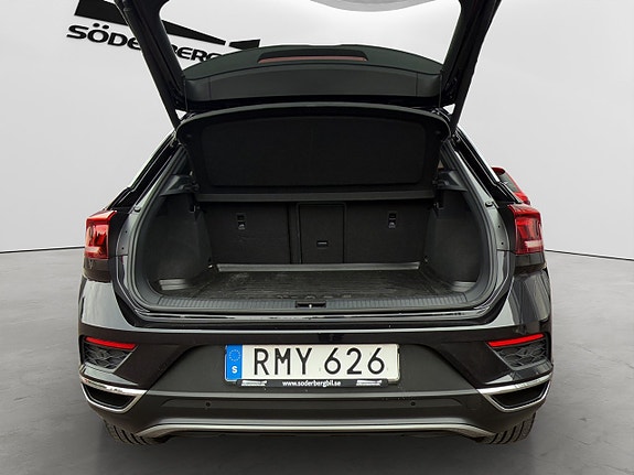 Volkswagen T-Roc 29 of 30