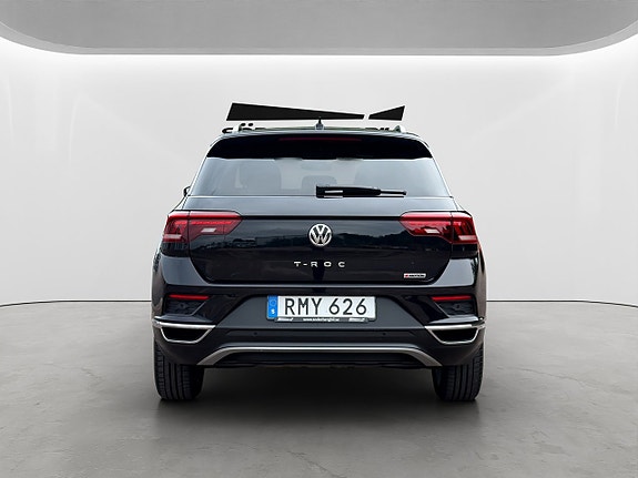 Volkswagen T-Roc 28 of 30